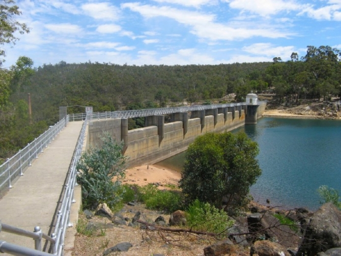 Cross the Mundaring Weir dam wall.