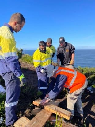 BTF volunteer, Ross Simpson, passing on techniques developed to manage erosion on the south coast.