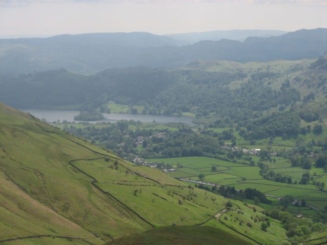 Climbing from Rosthwaite with Thirlmere below.