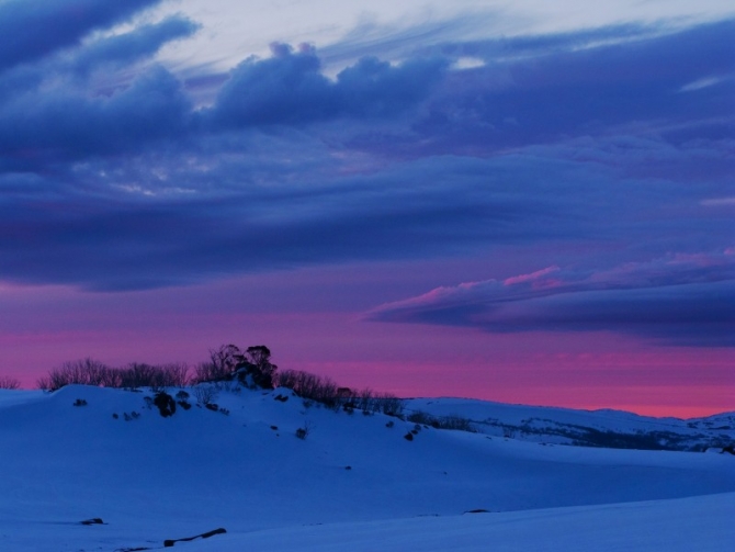 Spectacular sunset at Schlink Hut.