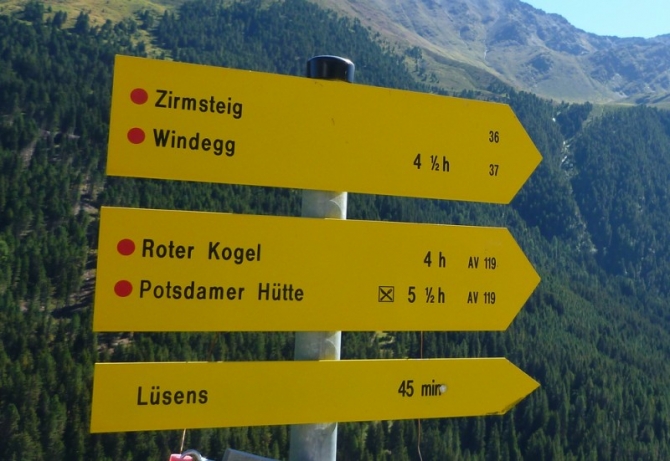 A selection of hiking routes.