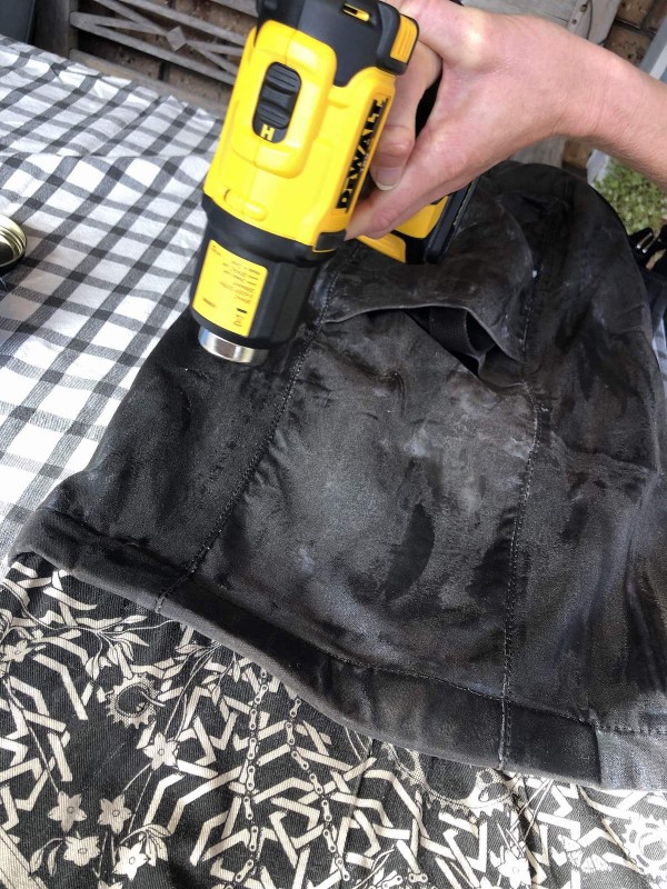 Heating wax in circular motions